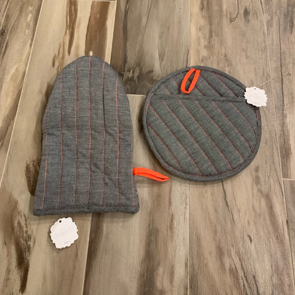 NWT Anthropologie Home Pot Holder Set
